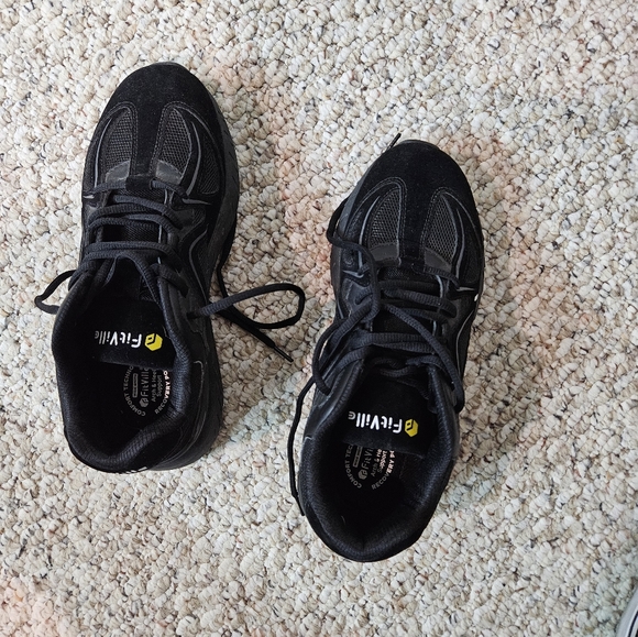 Shoes - Picture 1 of 2